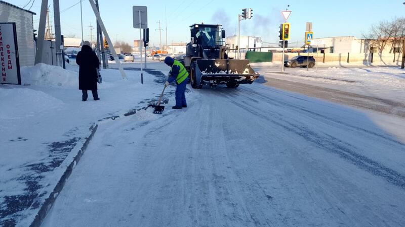 Снегопад в Астане: более 1700 единиц спецтехники задействованы в уборке снега в Астане