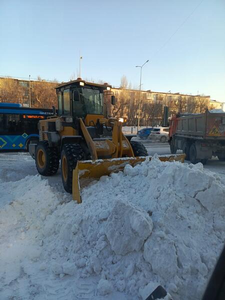 Снегопад в Астане: более 1700 единиц спецтехники задействованы в уборке снега в Астане