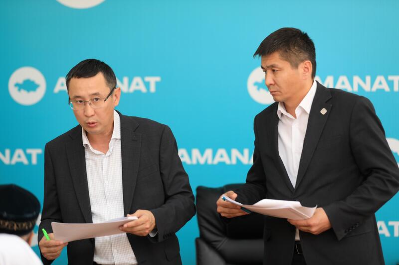 Асхат Шахаров рассмотрел личные вопросы граждан