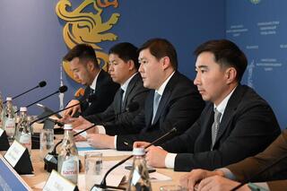 Заместитель акима Алматы Алмасхан Сматлаев рассказал о круглосуточной уборке и росте зарплат дворников