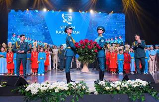 Искусственный интеллект на сцене: Минобороны провело уникальный концерт к Дню Республики