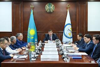 Подписан меморандум о передаче здания частной школы в областную коммунальную собственность