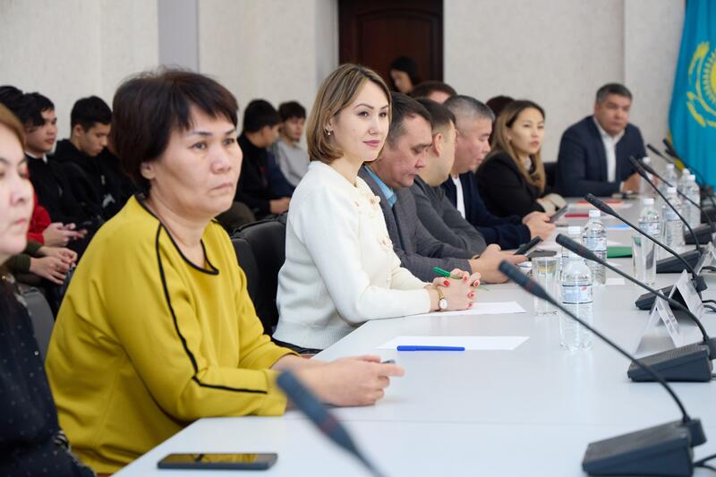 Профессор литовского университета консультирует костанайских предпринимателей на базе КРУ