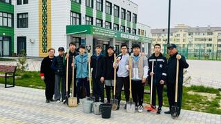 Учащиеся школ «Келешек мектептері» активно участвуют в акции «Таза Қазақстан»