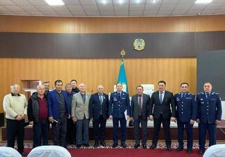 Начальник полиции Жетісу встретился с личным составом всех десяти городских и районных подразделений региона