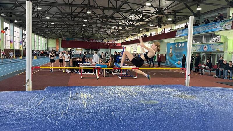 200 спортсменов участвуют в республиканском турнире по лёгкой атлетике памяти Казыбека Нуржанова