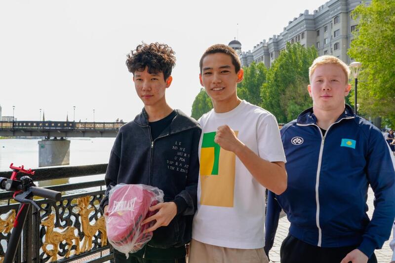 Сдай сигареты и занимайся спортом: в Астане прошла акция нового формата