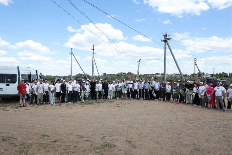 «Таза Қазақстан»: сотни волонтеров вышли на уборку пристоличных водоемов