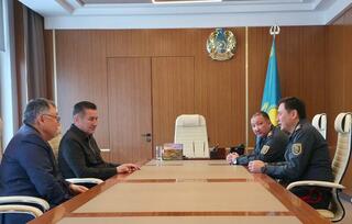 Аким ВКО провел встречу с Главнокомандующим Национальной гвардии