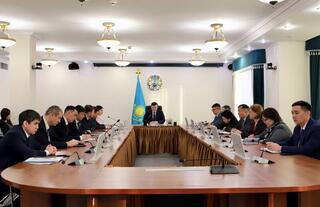 В Минтруда обсудили вопросы служебной этики и культуры взаимоотношений