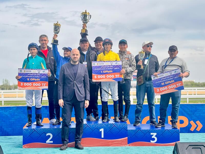 В Астане определились победители скачек с призовым фондом 120 миллионов тенге