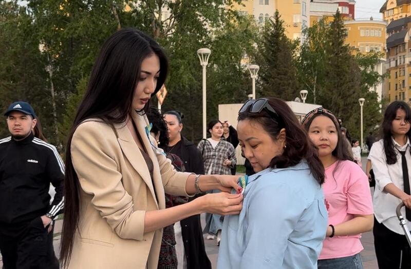 «Ленты Победы» подарили жителям и гостям столицы