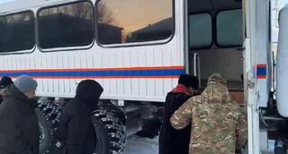 Спасатели МЧС Казахстана за прошедшие пять суток из снежных заносов спасли и эвакуировали 257 человек