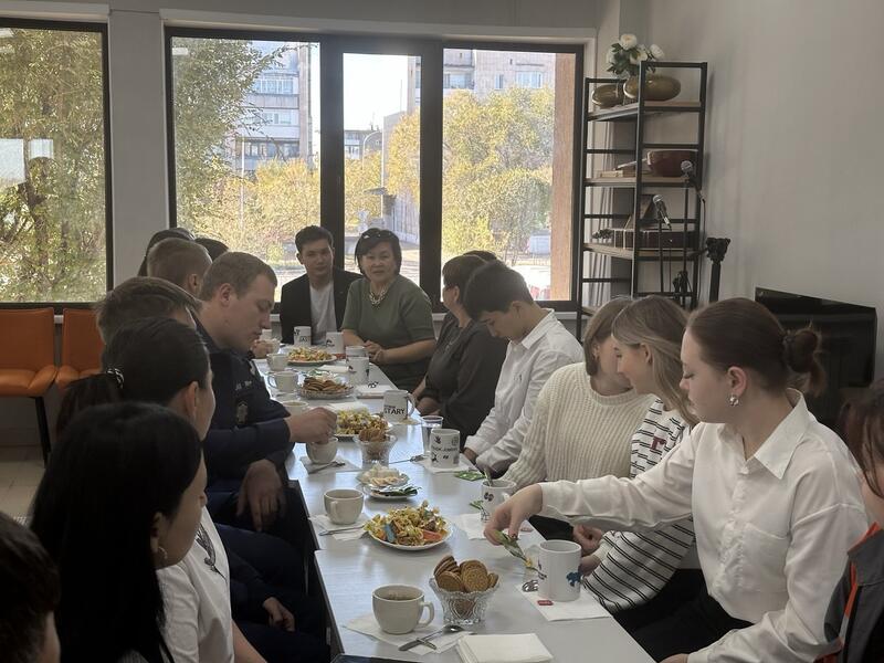 Поколения, связанные трудом и преданностью делу!