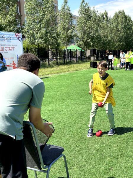 День защиты детей: инклюзивные спортивные состязания провели в Астане