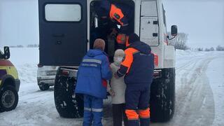 За прошедшие сутки из снежных заносов спасено и эвакуировано 760 человек