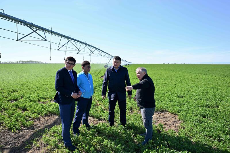 Аким области посетил агропромышленный комплекс «Елим-ай Кокпекты»