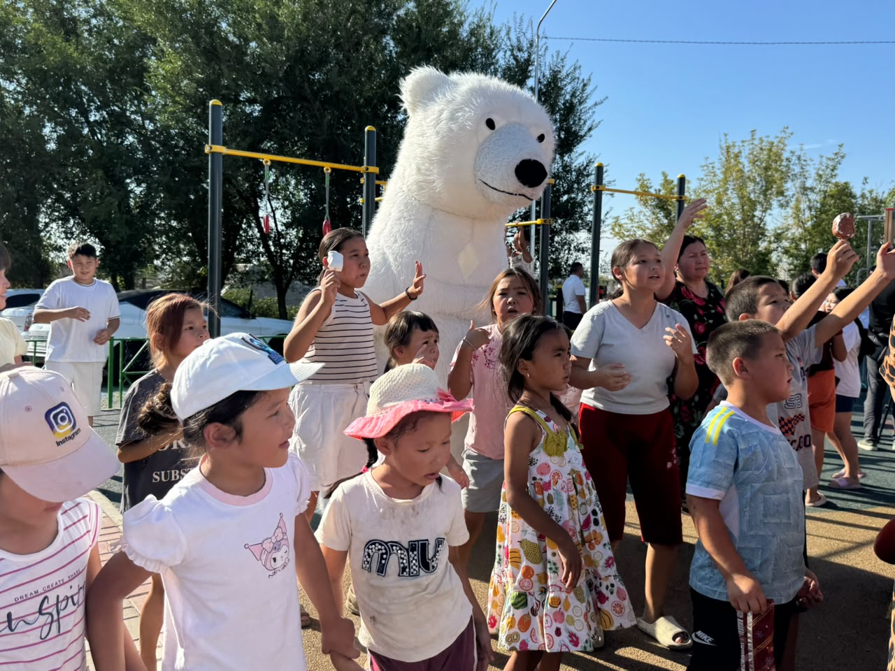 В ЖАНАТАЛАПЕ ОТКРЫЛАСЬ НОВАЯ ДЕТСКАЯ ПЛОЩАДКА