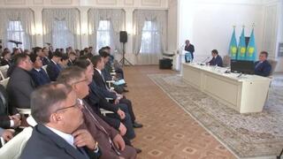 Акцент на цифровизации и диалоге с населением: советник Президента РК встретился с жителями Карагандинской области