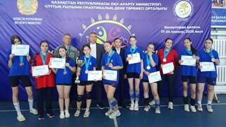 Школьницы из Караганды стали бронзовыми призёрами республиканского турнира по гандболу