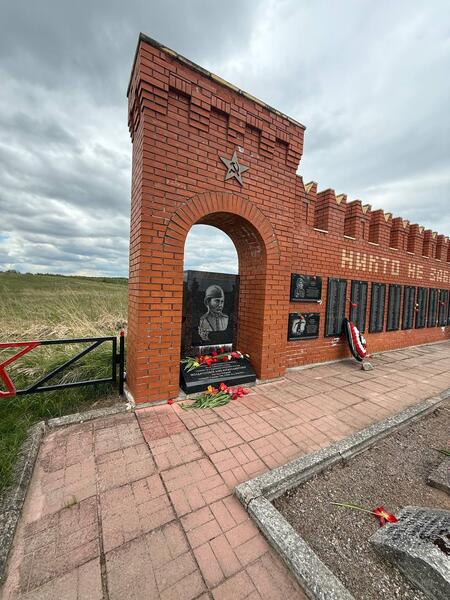 В Псковской области почтили память казахстанских героев войны