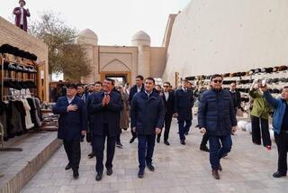 ДЕЛЕГАЦИЯ ТУРКЕСТАНСКОЙ ОБЛАСТИ ПОСЕТИЛА ИСТОРИЧЕСКИЕ ОБЪЕКТЫ ГОРОДА ХИУА И ОЗНАКОМИЛАСЬ С ЕГО ТУРИСТИЧЕСКИМ ПОТЕНЦИАЛОМ