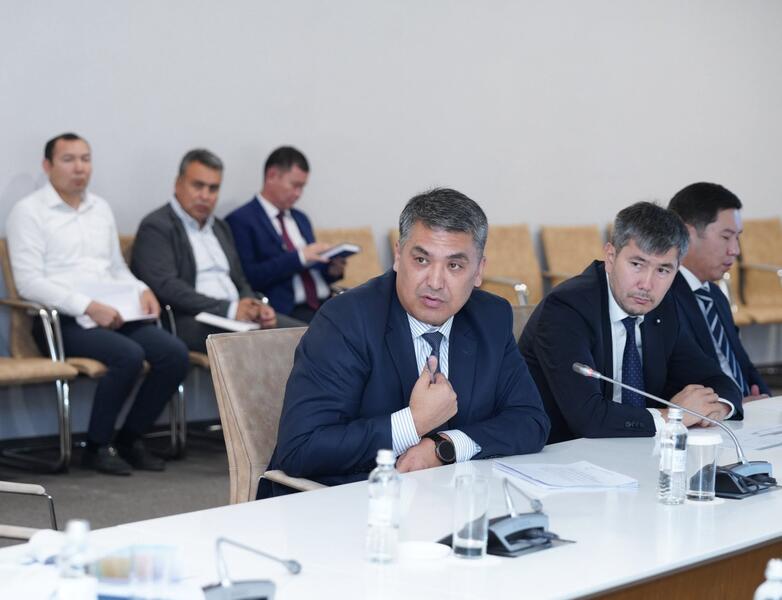 ТҮРКІСТАН ОБЛЫСЫНДА БИЫЛ 50 МЫҢҒА ЖУЫҚ ТҰРҒЫНДЫ ТӘУЛІК БОЙЫ САПАЛЫ АУЫЗ СУМЕН ҚАМТУ МӘСЕЛЕСІ ШЕШІЛЕДІ
