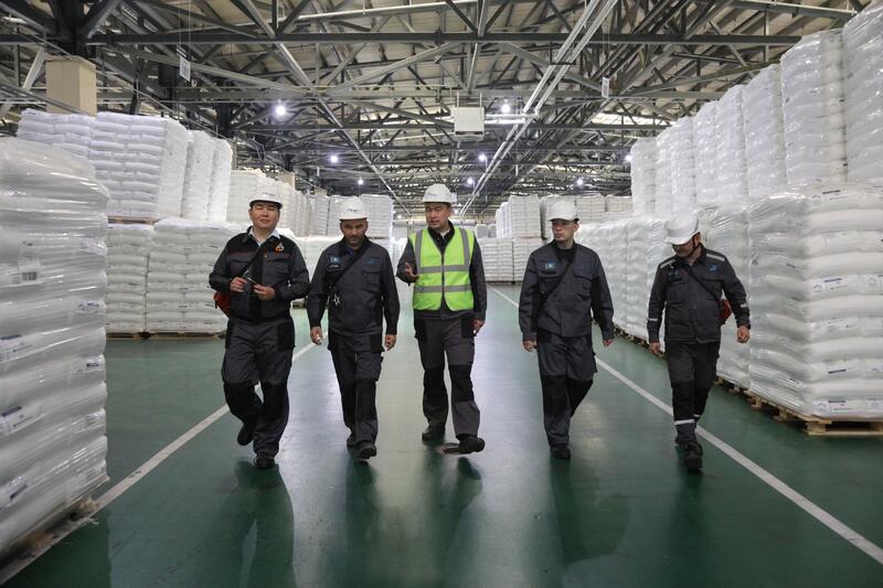 В Атырау проверен ход планового ремонта на газохимическом комплексе KPI