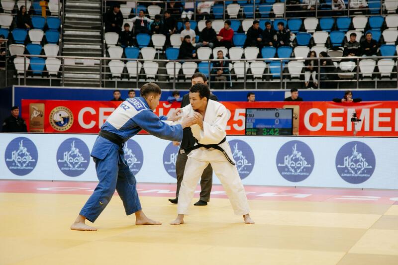Спортсмены области Абай стали чемпионами в смешанном командном первенстве по дзюдо
