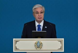 Президент Касым-Жомарт Токаев по телемосту официально дал старт строительству автомобильных дорог «Кызылорда – Саксаульск», «Улгайсын – Саксаульск» и «Бейнеу – Саксаульск»