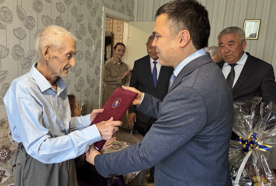 Первоцелинник Аслан Нехай отметил 90-летний юбилей