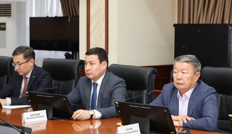 В Мангистау обсудили развитие сферы здравоохранения и актуальные вопросы