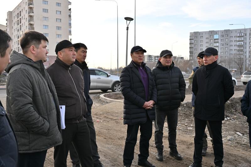 Аким города Ернат Бәзіл проинспектировал строительные объекты