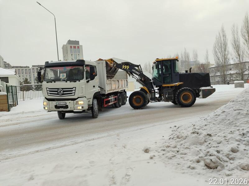 Более трех миллионов кубометров снега вывезли из Астаны с начала зимнего сезона