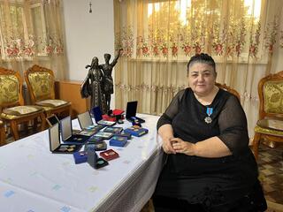 Аким Алматинской области лично поздравил Людмилу Хисаеву с присуждением ордена «Ел бірлігі»