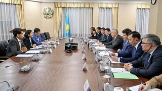 Серик Жумангарин встретился с генеральным директором Азиатского банка развития по Центральной и Западной Азии