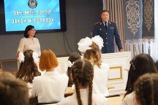 Свыше 1,5 тысяч полицейских задействованы в День знаний в Костанайской области