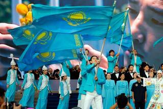 В Алматы более 10 тысяч зрителей собрались на праздничный концерт в честь Дня Конституции