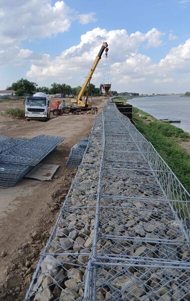 Комплексная защита от паводков: в регионах активно продолжаются подготовительные работы