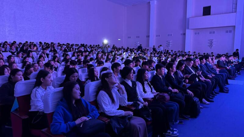 В Актобе состоялся молодёжный форум «Одна Родина. Один Флаг. Одна Цель»