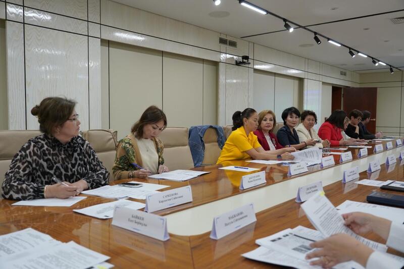 Благополучие матери и ребенка в центре внимания: в Астане прошло специальное совещание