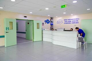 Операция по ОСМС: столичные нейрохирурги вернули астанчанину способность ходить