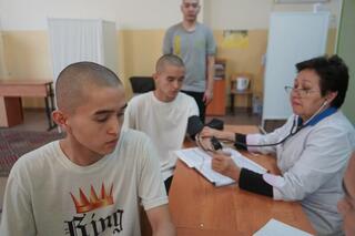 Братья-близнецы из Алматы пополнили армейские ряды