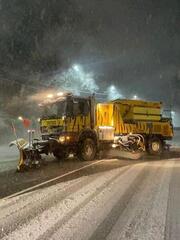В Алматы пошёл снег.