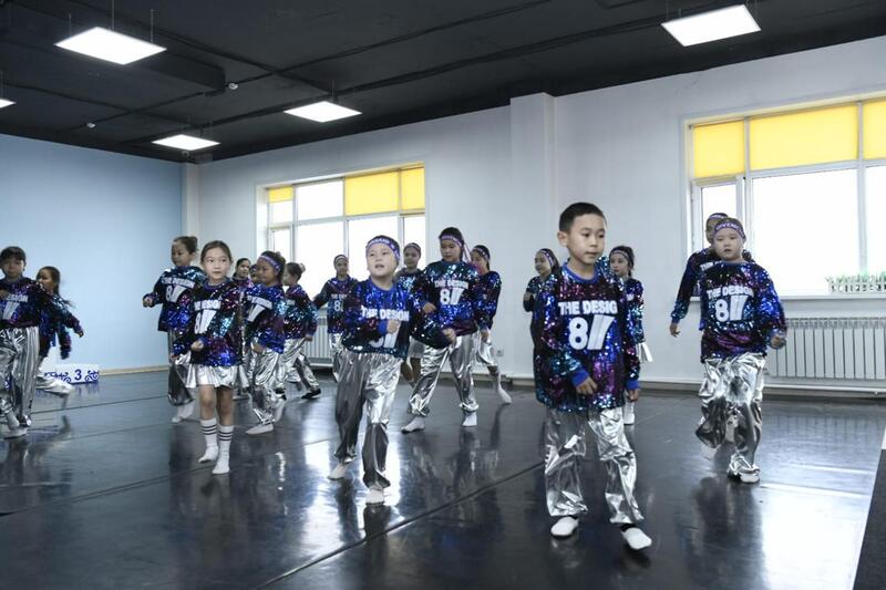 День Независимости: соревнования для отцов и их детей провели в Астане