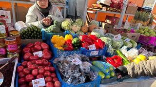 До 700 тонн продукции нового урожая реализуют на ярмарках выходного дня в Алматы