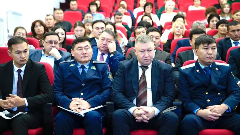 Советник Президента РК провел встречу с жителями района Улкен Нарын