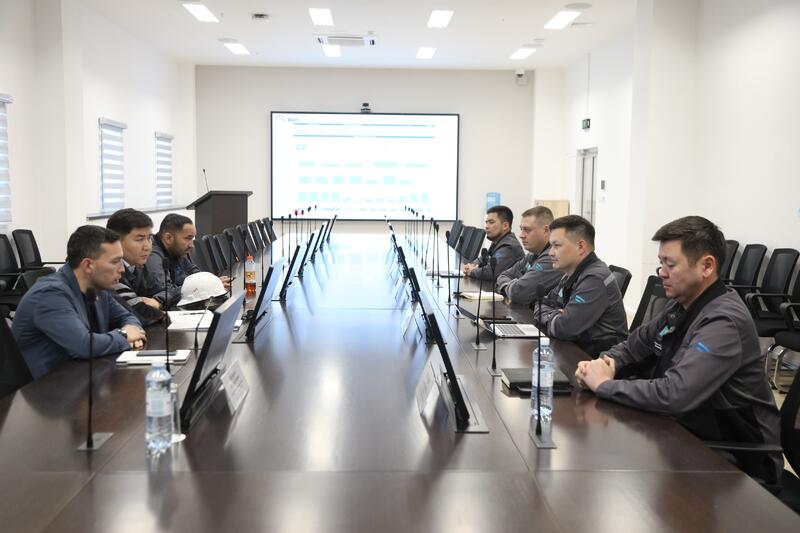 В Атырау проверен ход планового ремонта на газохимическом комплексе KPI