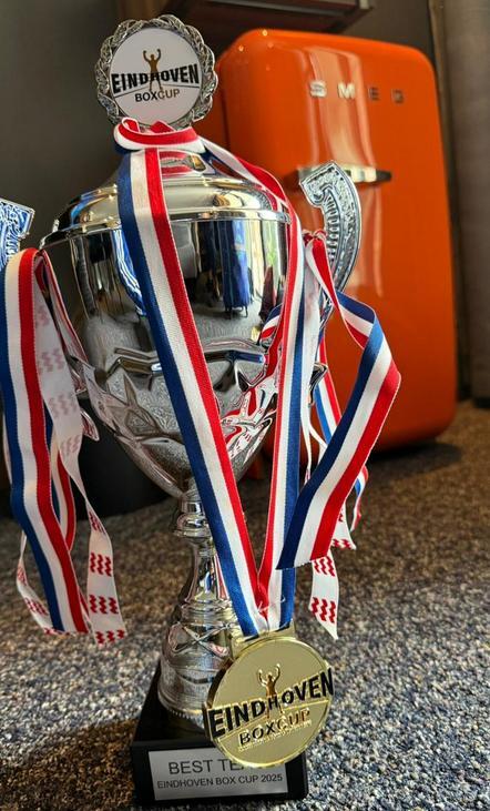 Золото и бронзу завоевали карагандинцы на международном турнире по боксу в Нидерландах