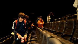 Зрители после киносеанса в Астане организовали необычную экоакцию